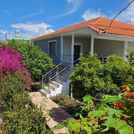 Akeron'S Rooms Sarande Bagian luar foto