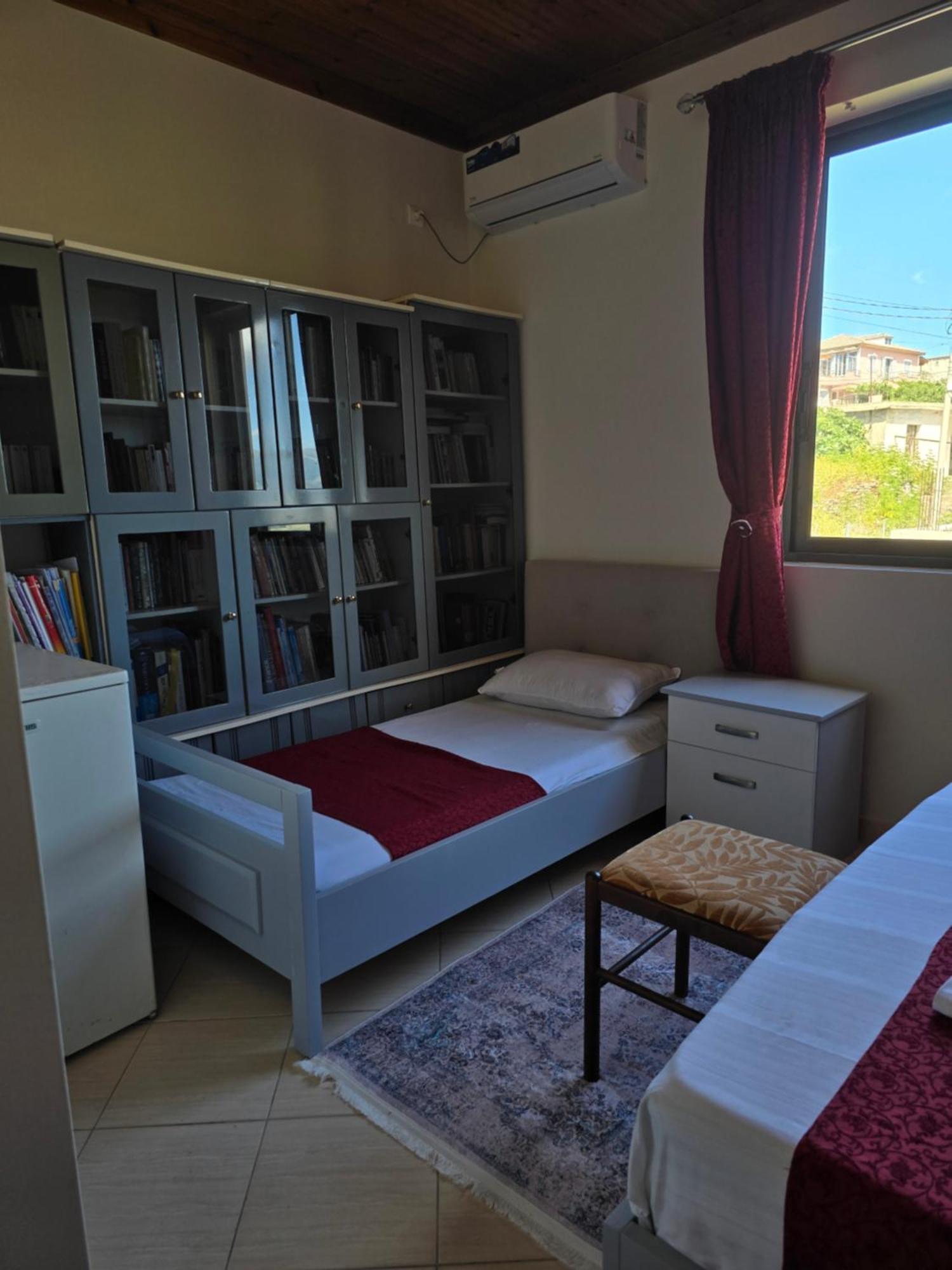 Akeron'S Rooms Sarande Bagian luar foto