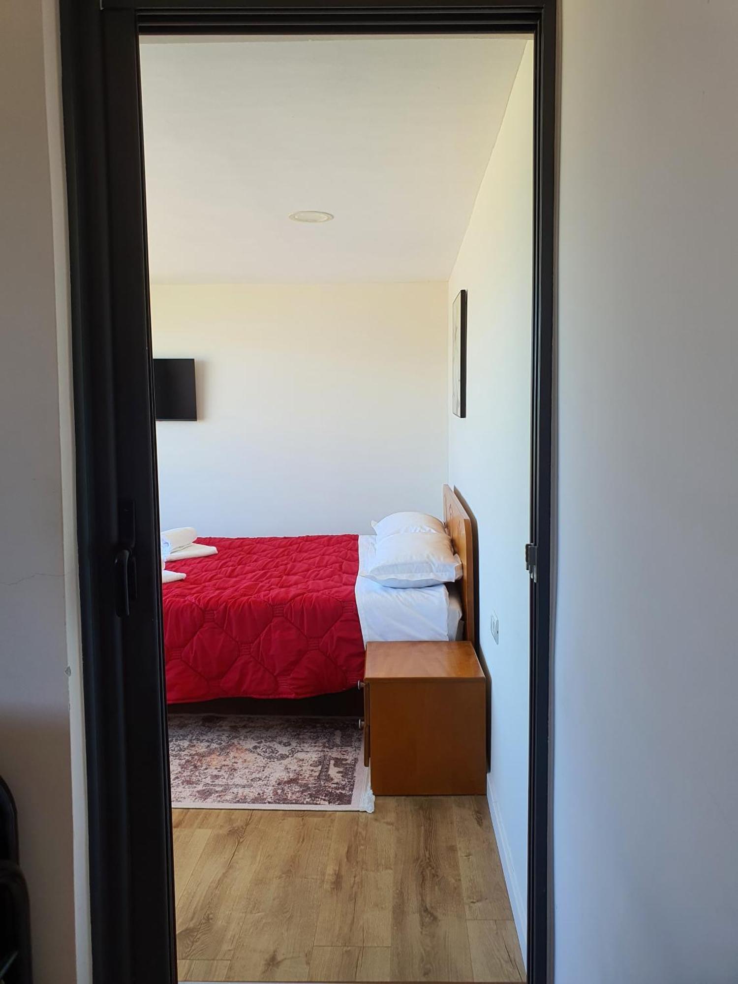 Akeron'S Rooms Sarande Bagian luar foto